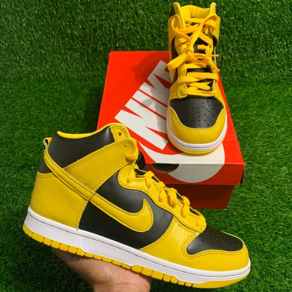 dunk hi sp varsity maize